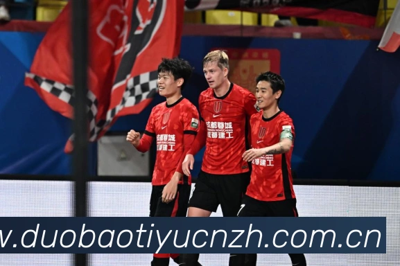 王皓放弃指导林诗栋呆坐空洞绝望与王楚钦对视满是无奈场面令人心赛场解读:最新赛事动态与深度分析 王皓放弃指导林诗栋呆坐空洞绝望与王楚钦对视满是无奈场面令人心赛场解读:最新赛事动态与深度分析